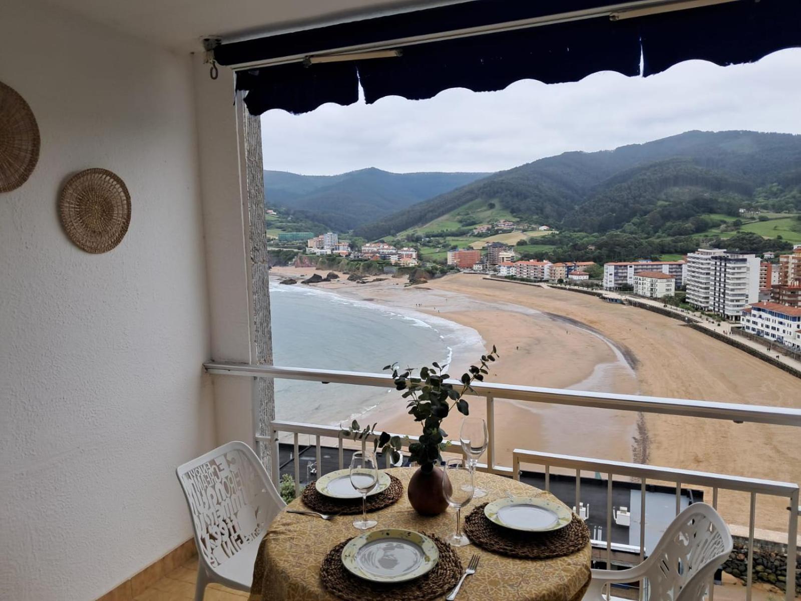 El Balcon De Bakio Apartment Exterior photo